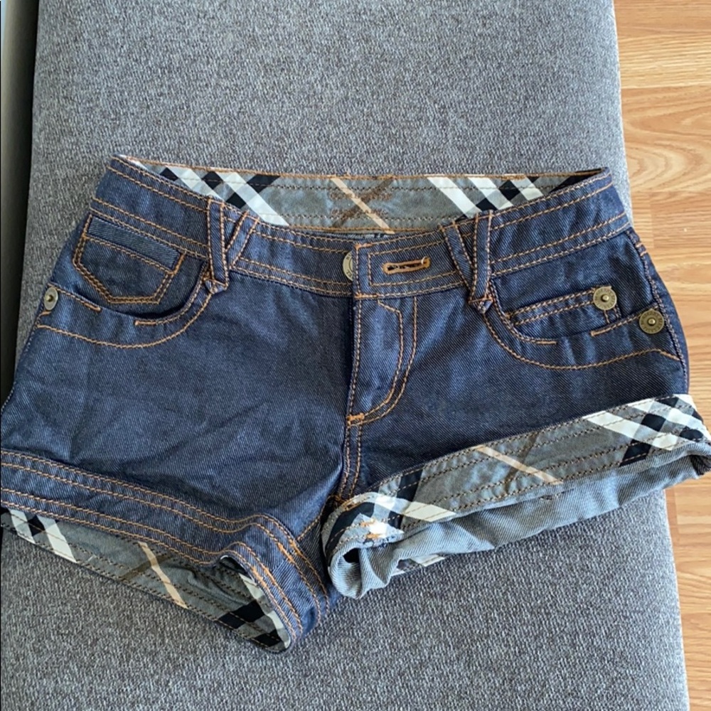 Burberry shorts 36